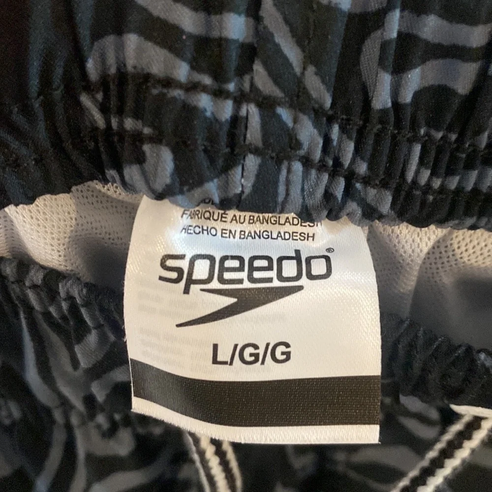 Speedo size large